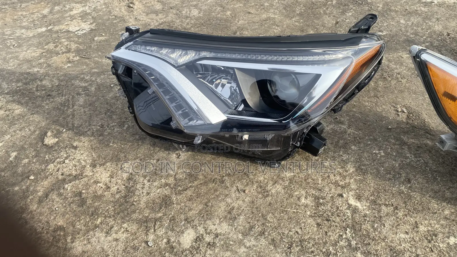 Toyota Rav4 2017 Headlight Normal Pair