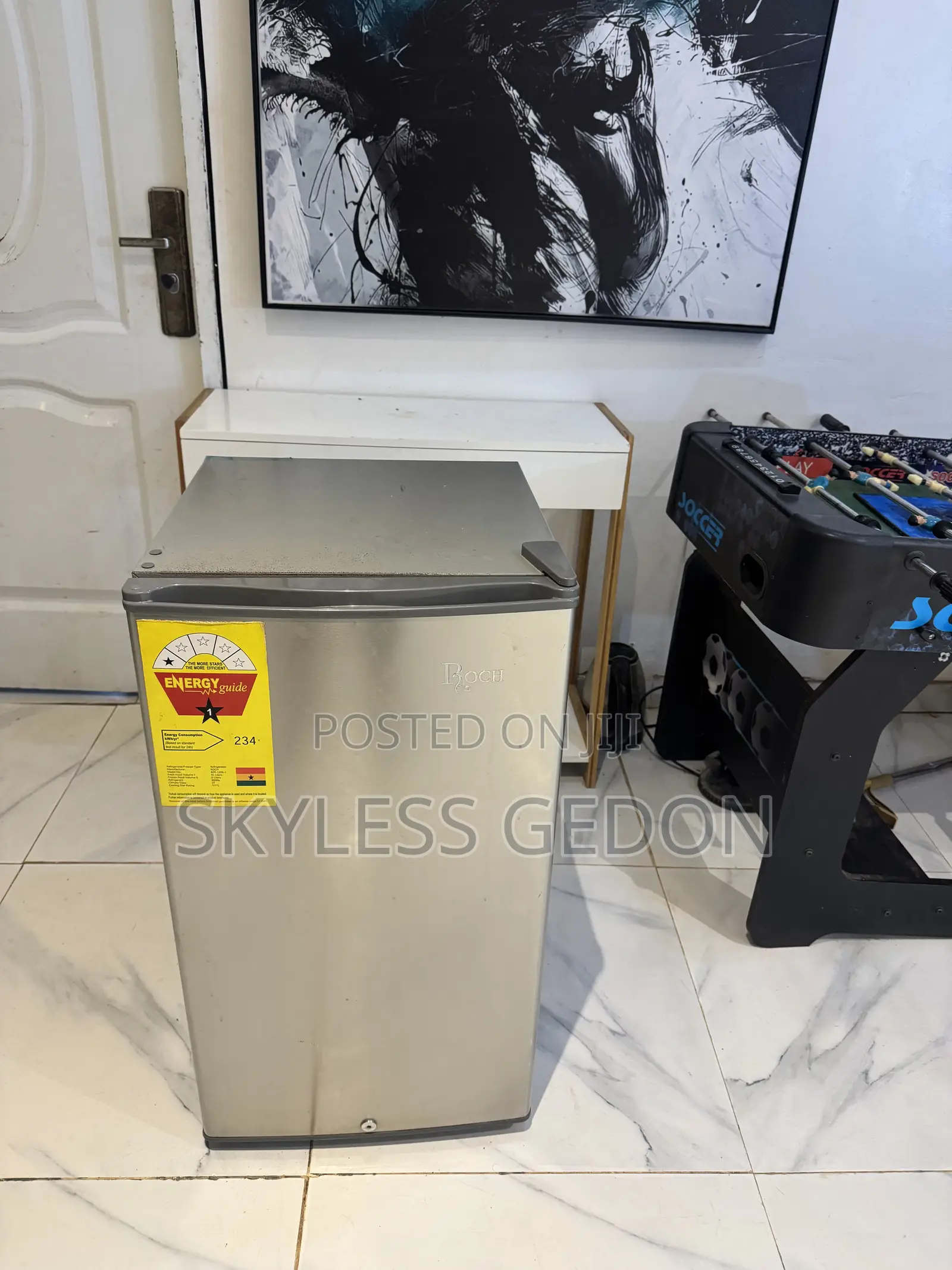 Roch Table Top 91l Fridge