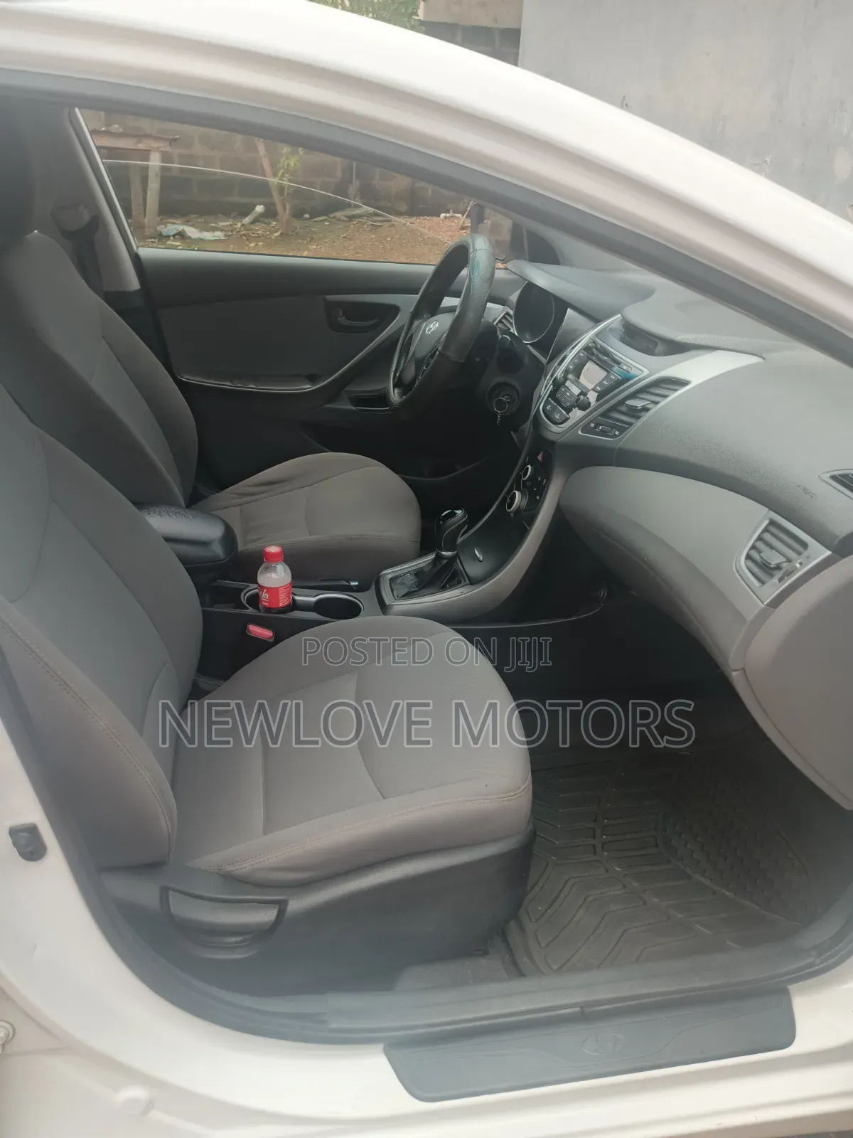 Hyundai Elantra 2015 White