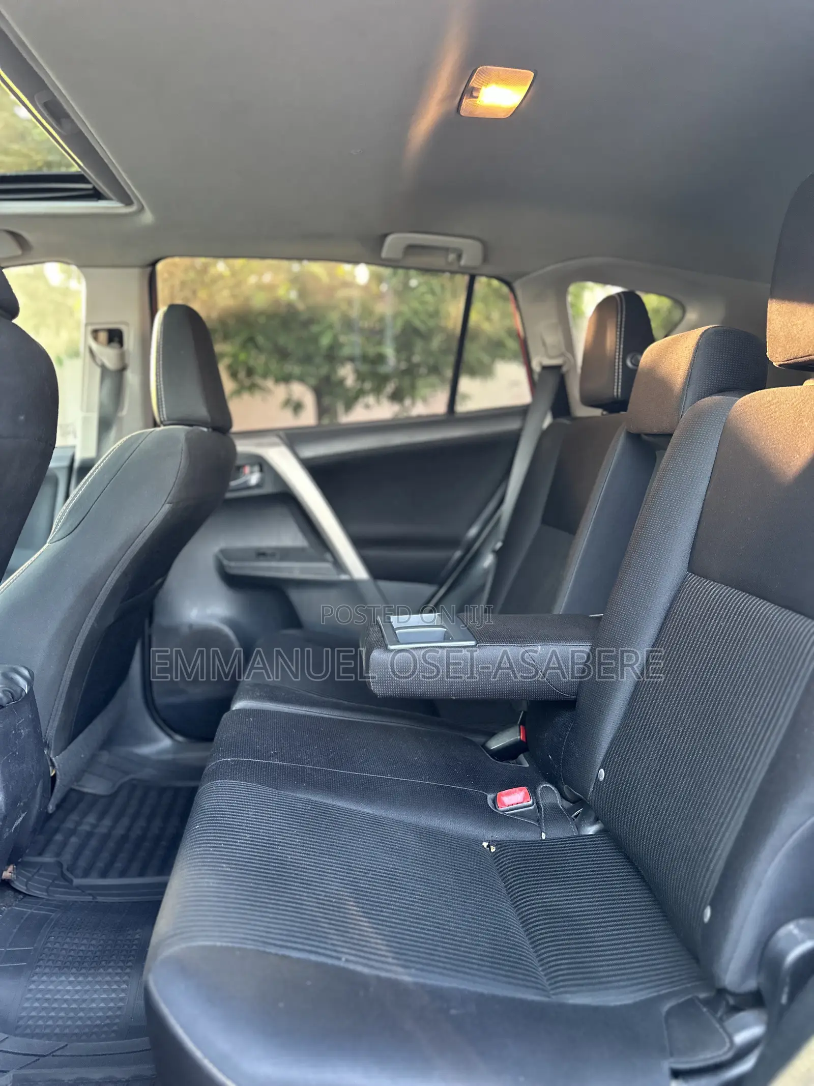 Toyota RAV4 XLE 4dr SUV (2.5L 4cyl 6A) 2015 Red