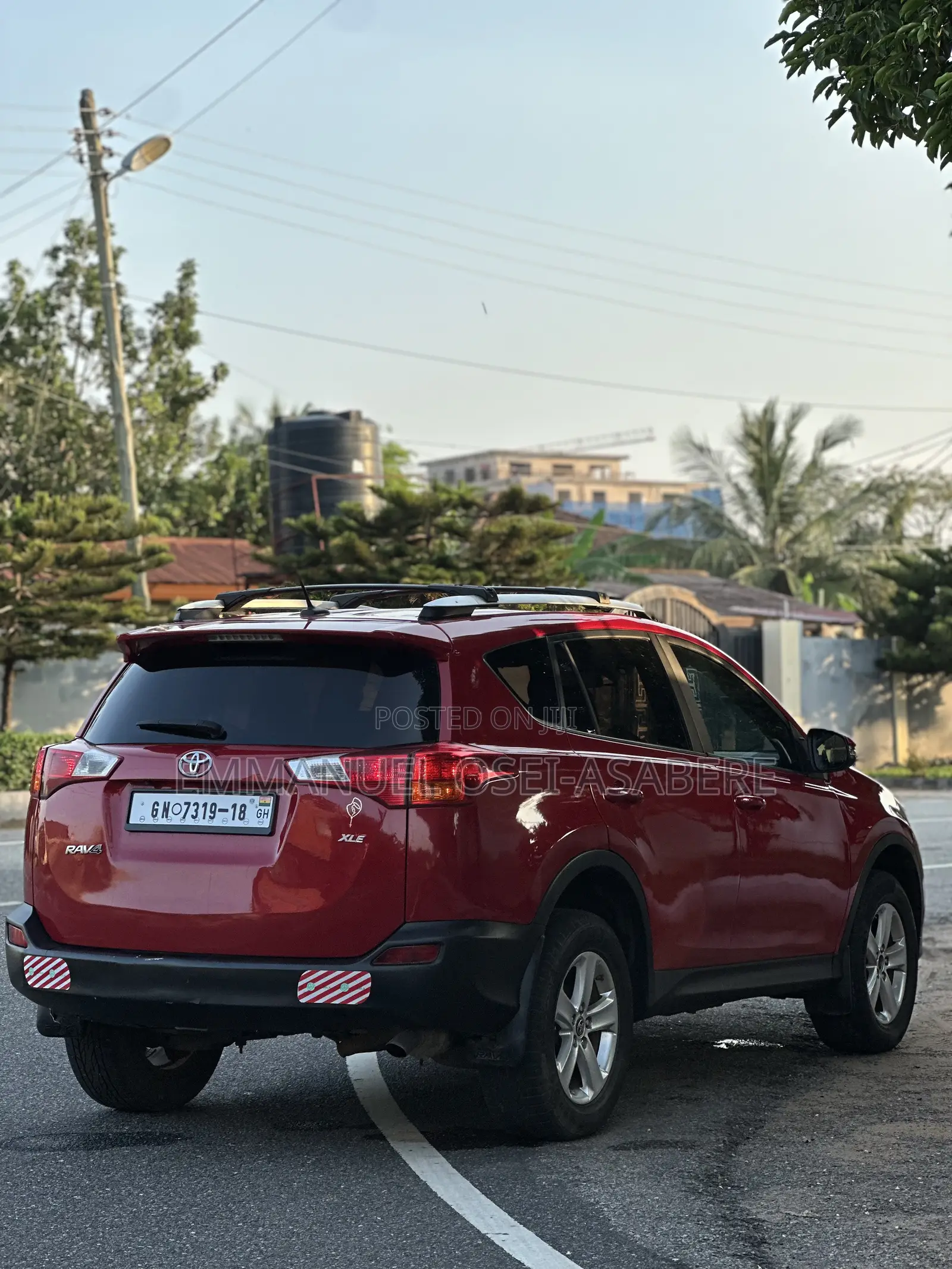 Toyota RAV4 XLE 4dr SUV (2.5L 4cyl 6A) 2015 Red