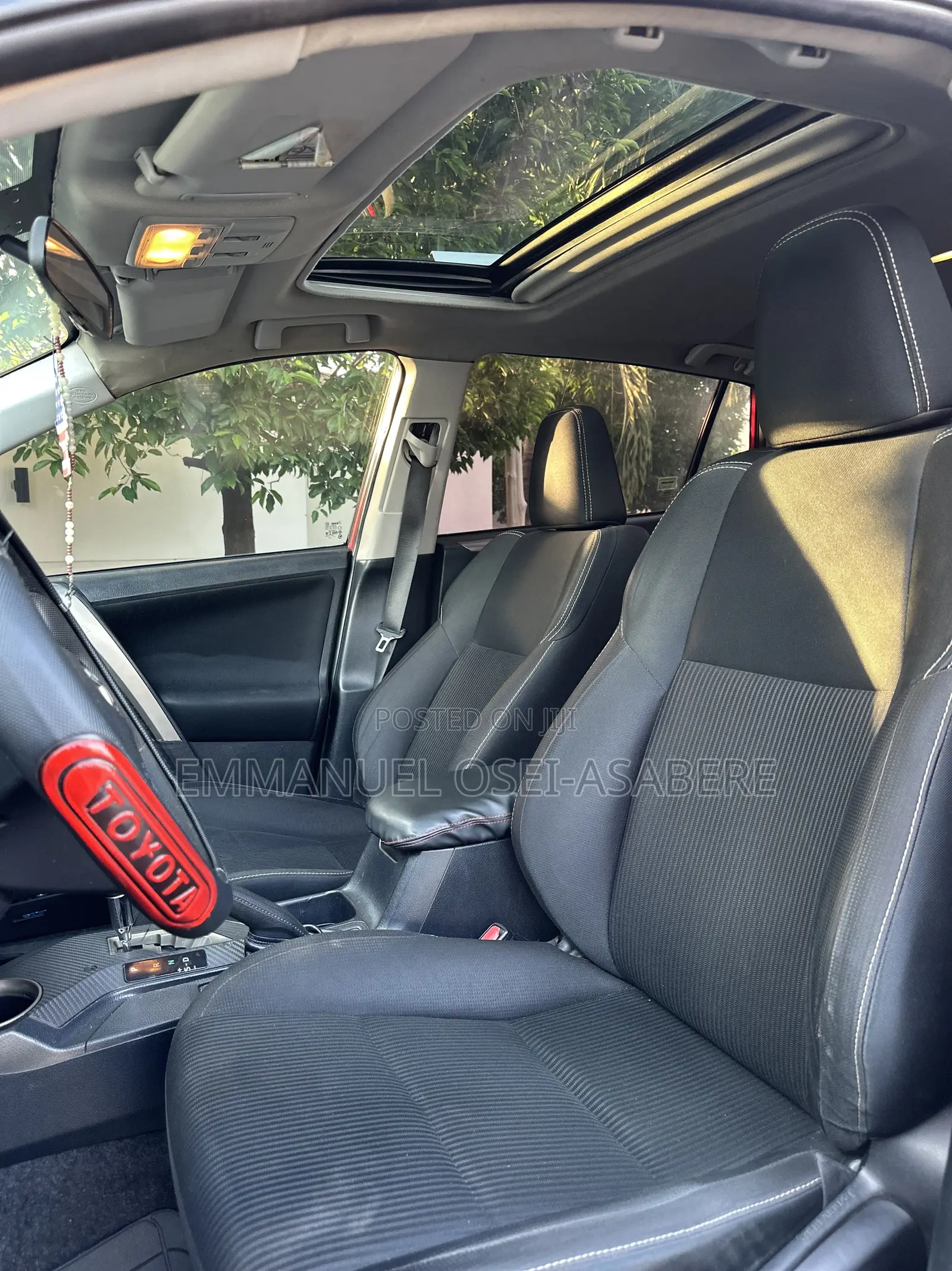 Toyota RAV4 XLE 4dr SUV (2.5L 4cyl 6A) 2015 Red