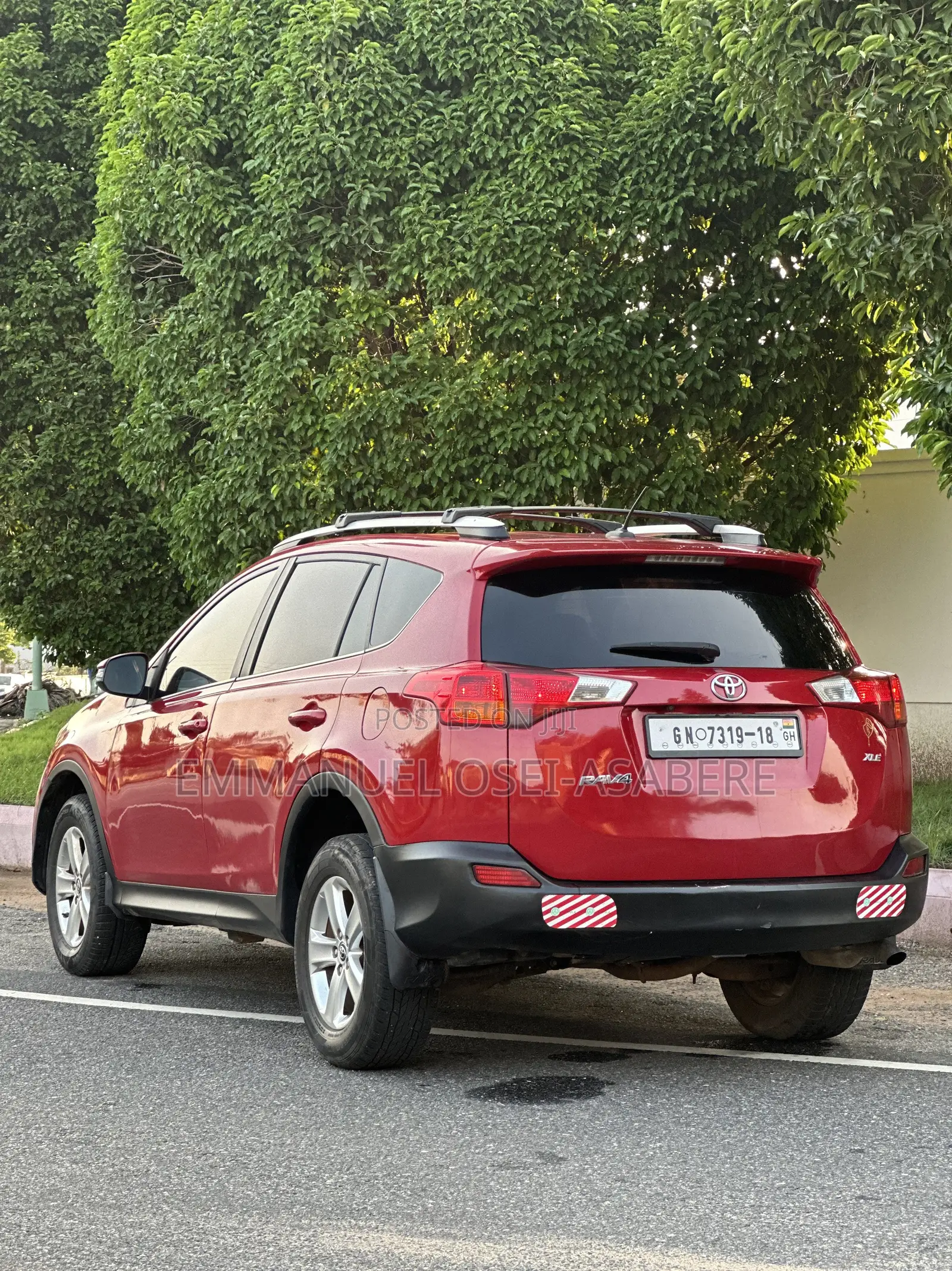 Toyota RAV4 XLE 4dr SUV (2.5L 4cyl 6A) 2015 Red