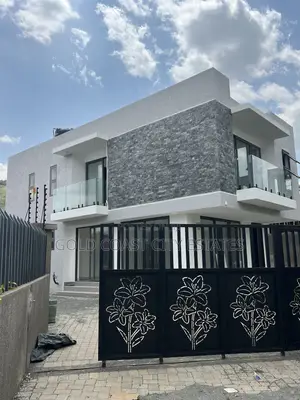 4bdrm House in Oyarifa Mall Area for sale