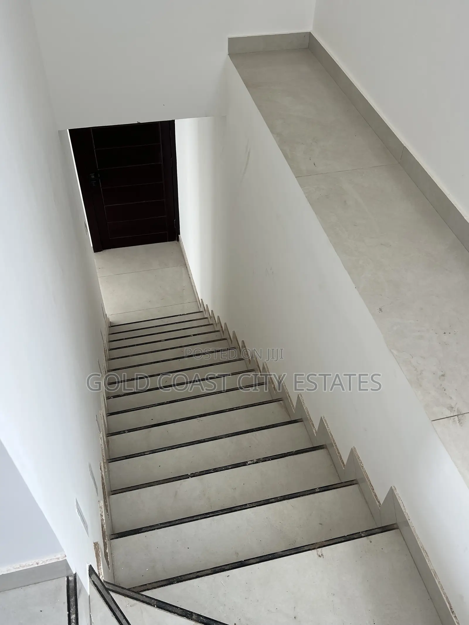 4bdrm House in Oyarifa Mall Area for sale