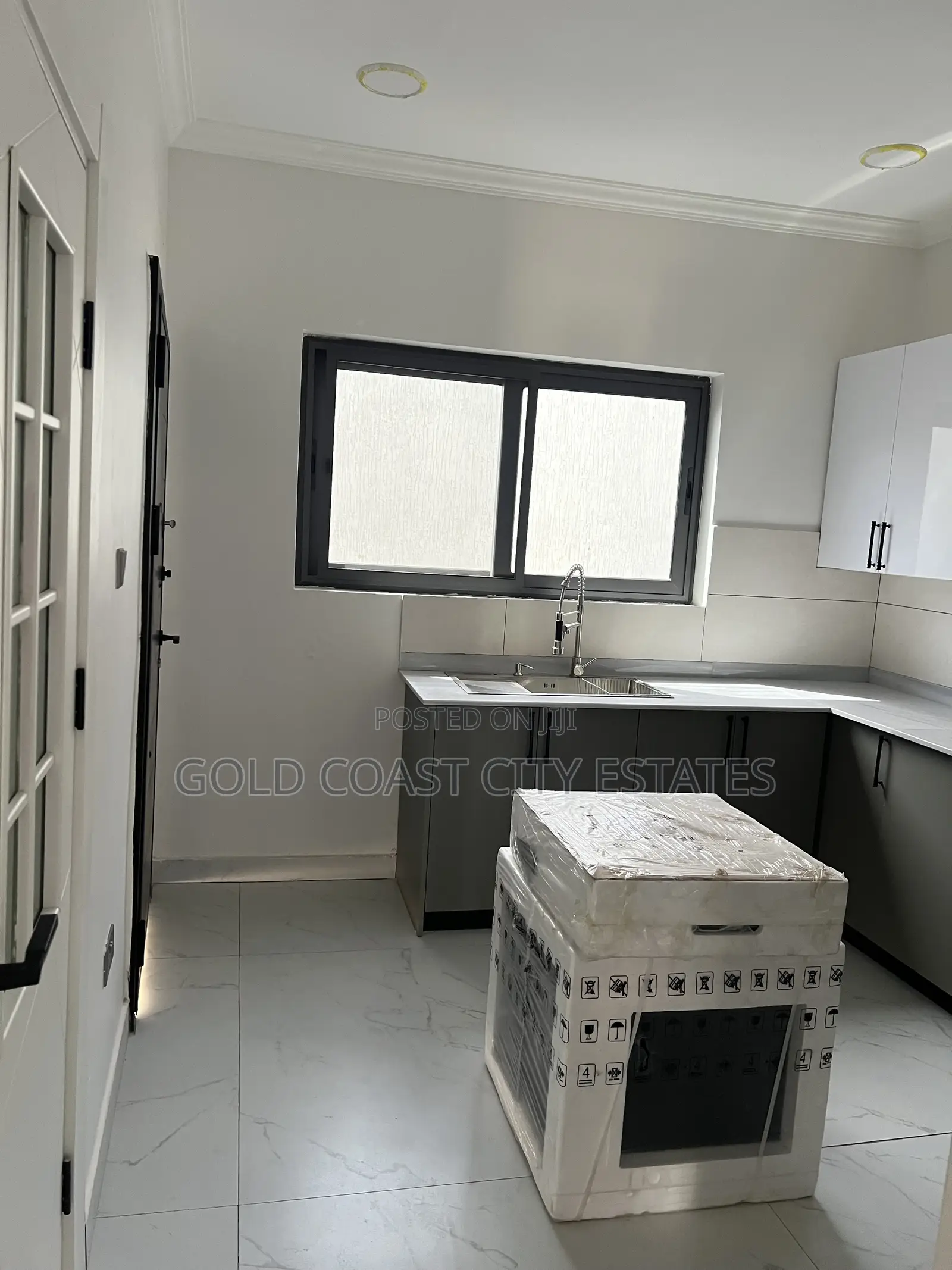 4bdrm House in Oyarifa Mall Area for sale