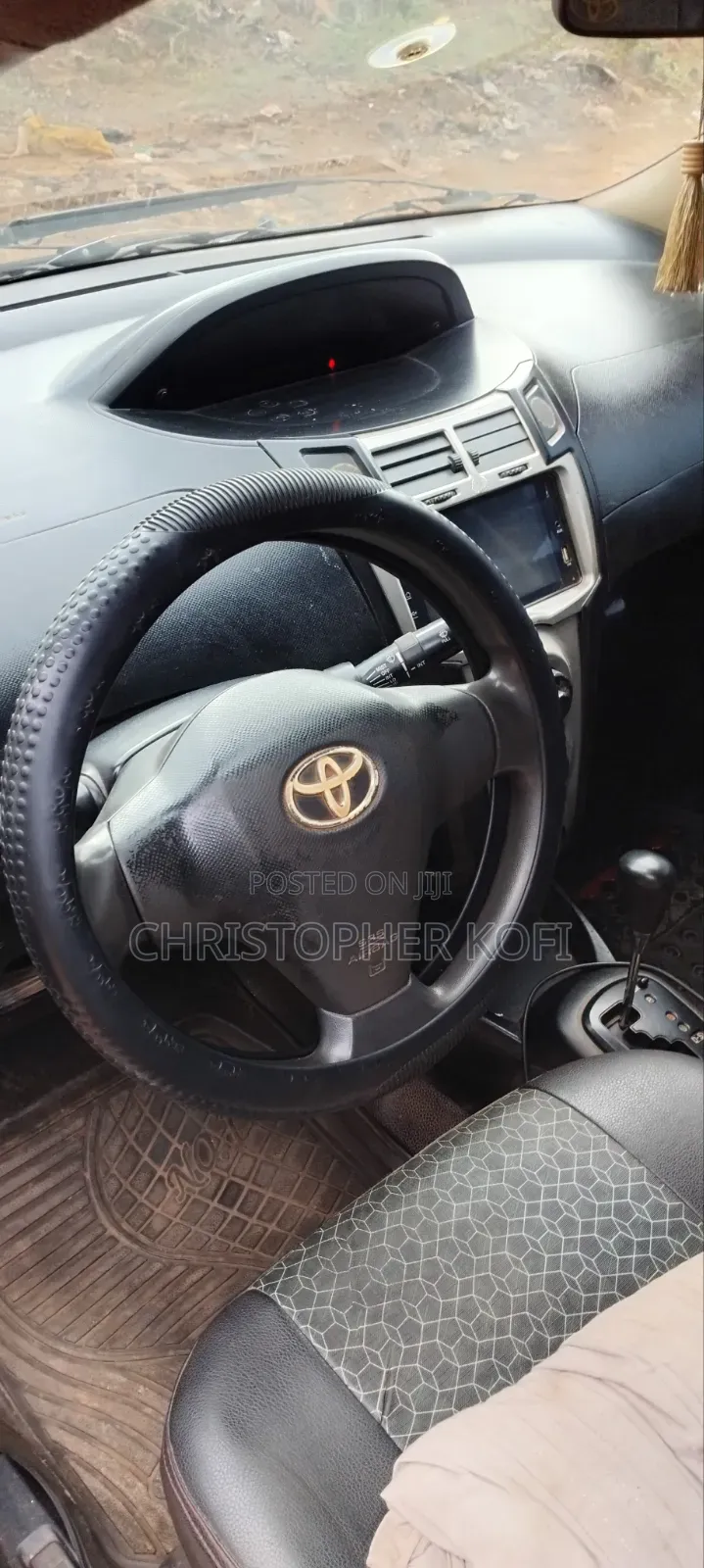 Toyota Vitz 1.0 FWD 3dr 2010 Silver