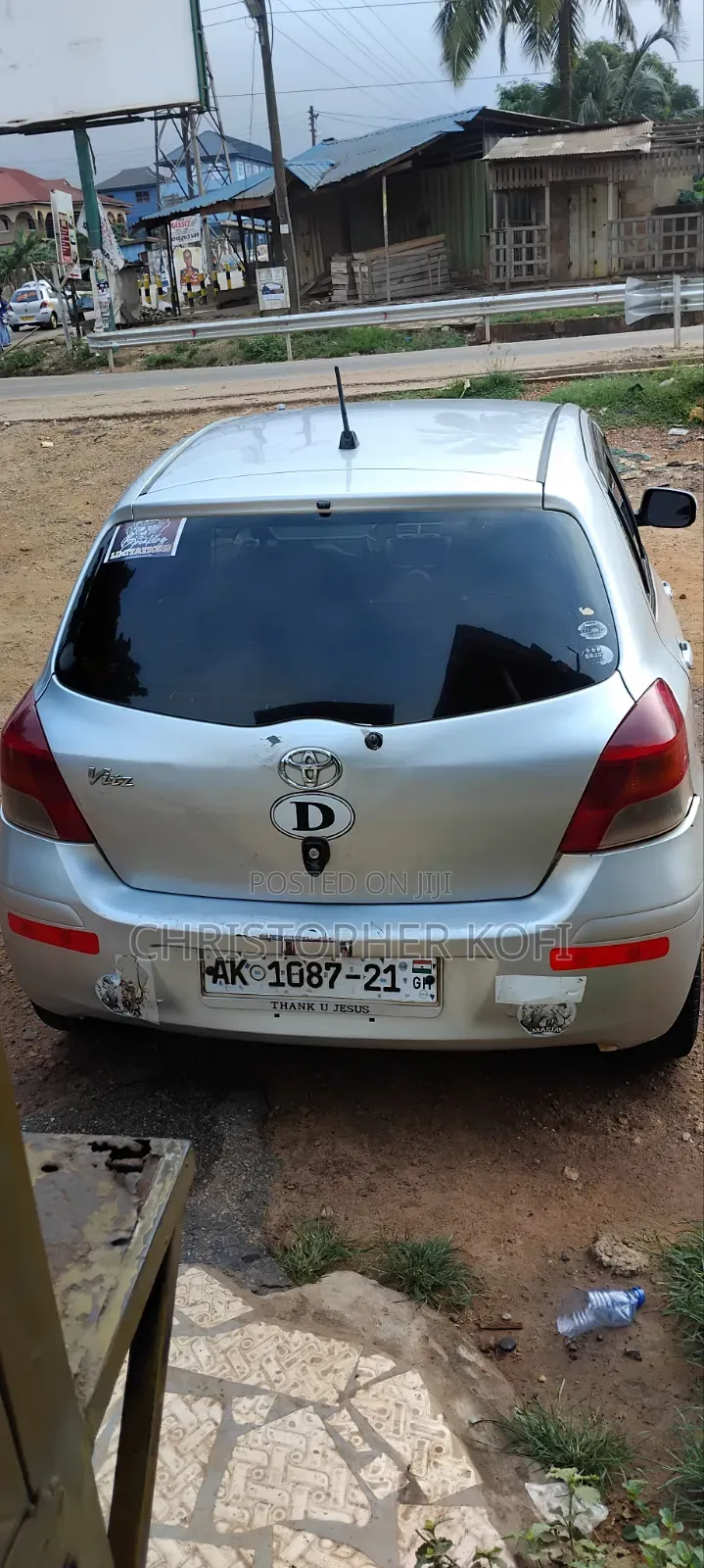 Toyota Vitz 1.0 FWD 3dr 2010 Silver