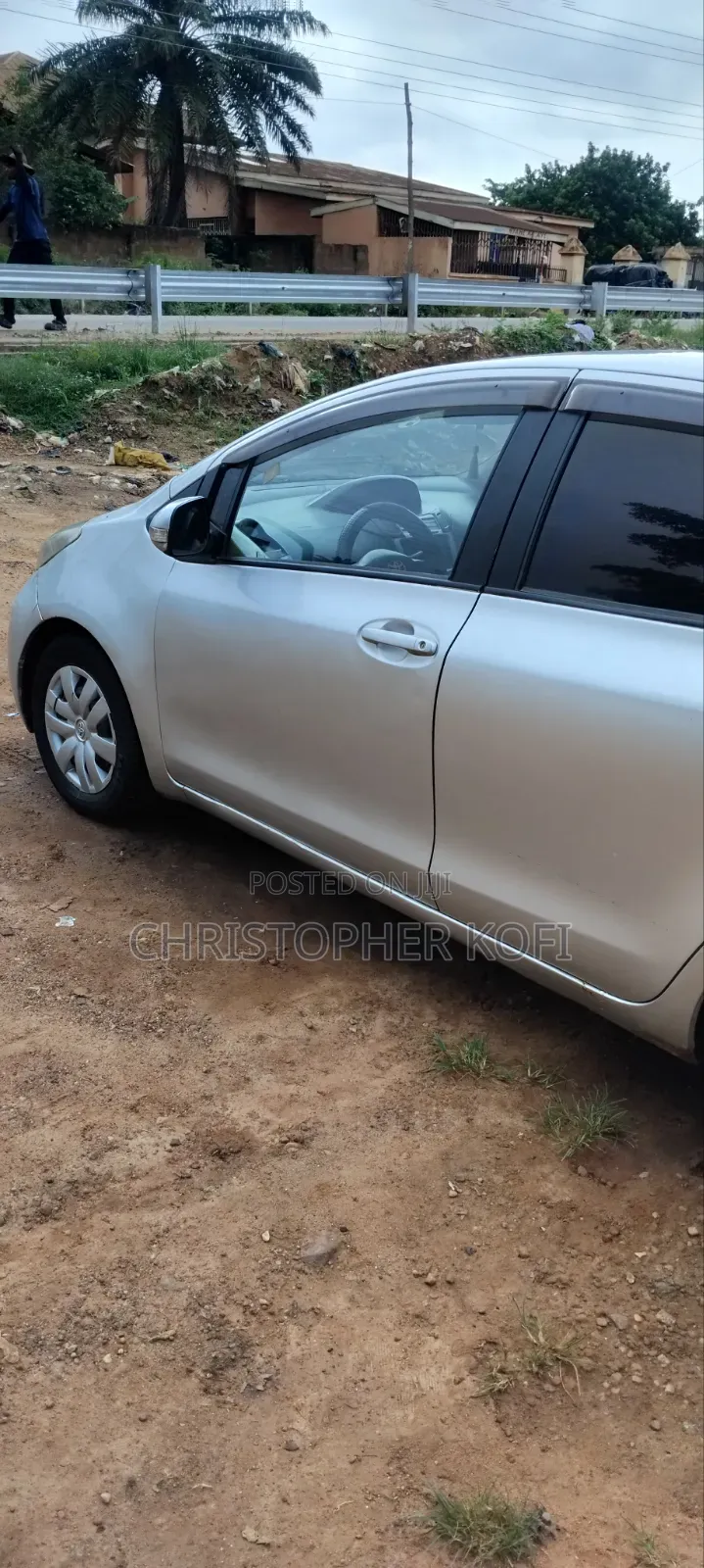 Toyota Vitz 1.0 FWD 3dr 2010 Silver