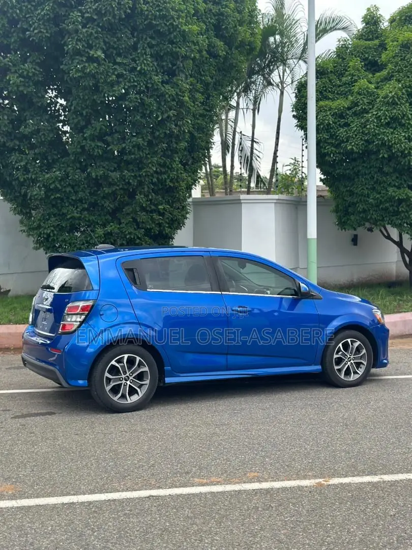 Chevrolet Sonic LT 2018 Blue