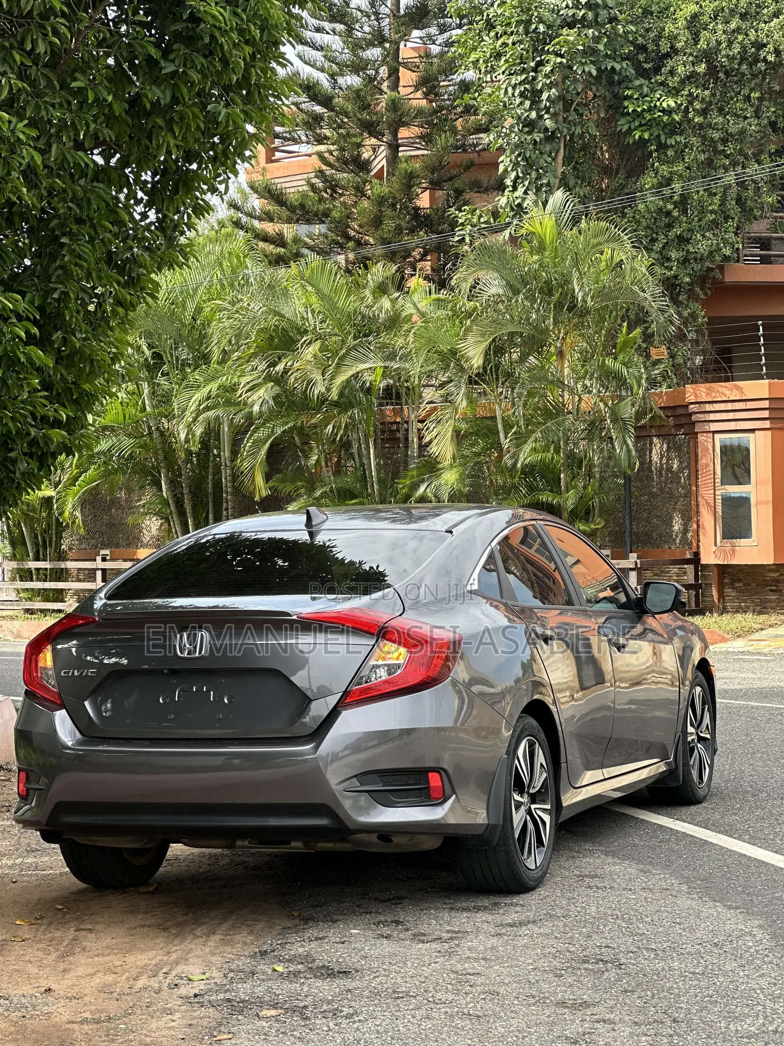 Honda Civic EX-L 4dr Sedan (1.5L 4cyl) 2016 Gray
