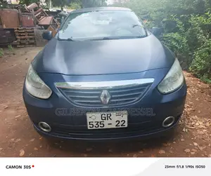 Renault Fluence 2011 Blue