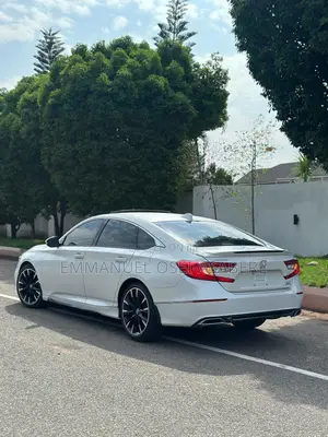 Honda Accord Touring 2.0T 2020 White