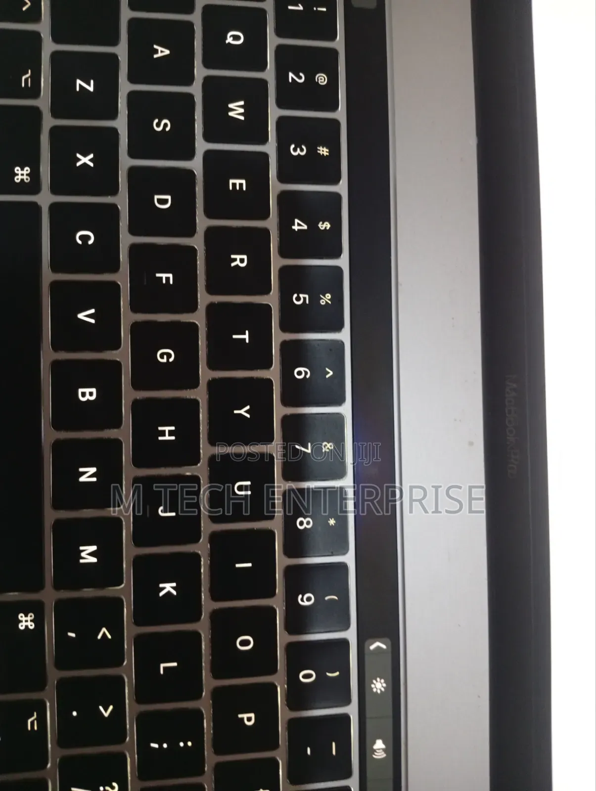 Laptop Apple MacBook Pro 2017 16GB Intel Core i7 SSD 256GB
