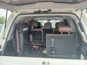 Toyota Land Cruiser 2020 White