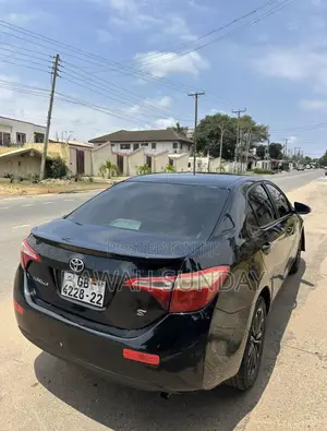Toyota Corolla S 4dr Sedan (1.8L 4cyl CVT) 2014 Black
