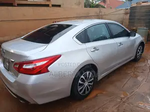 Nissan Altima 2.5 2017 Silver
