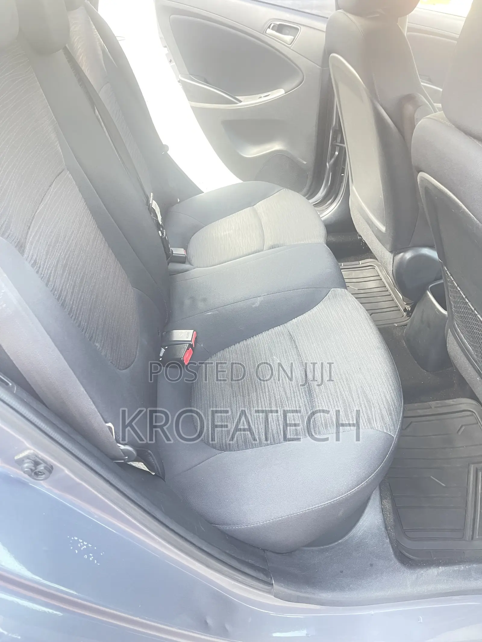 Hyundai Accent SE Hatchback 2016 Gray
