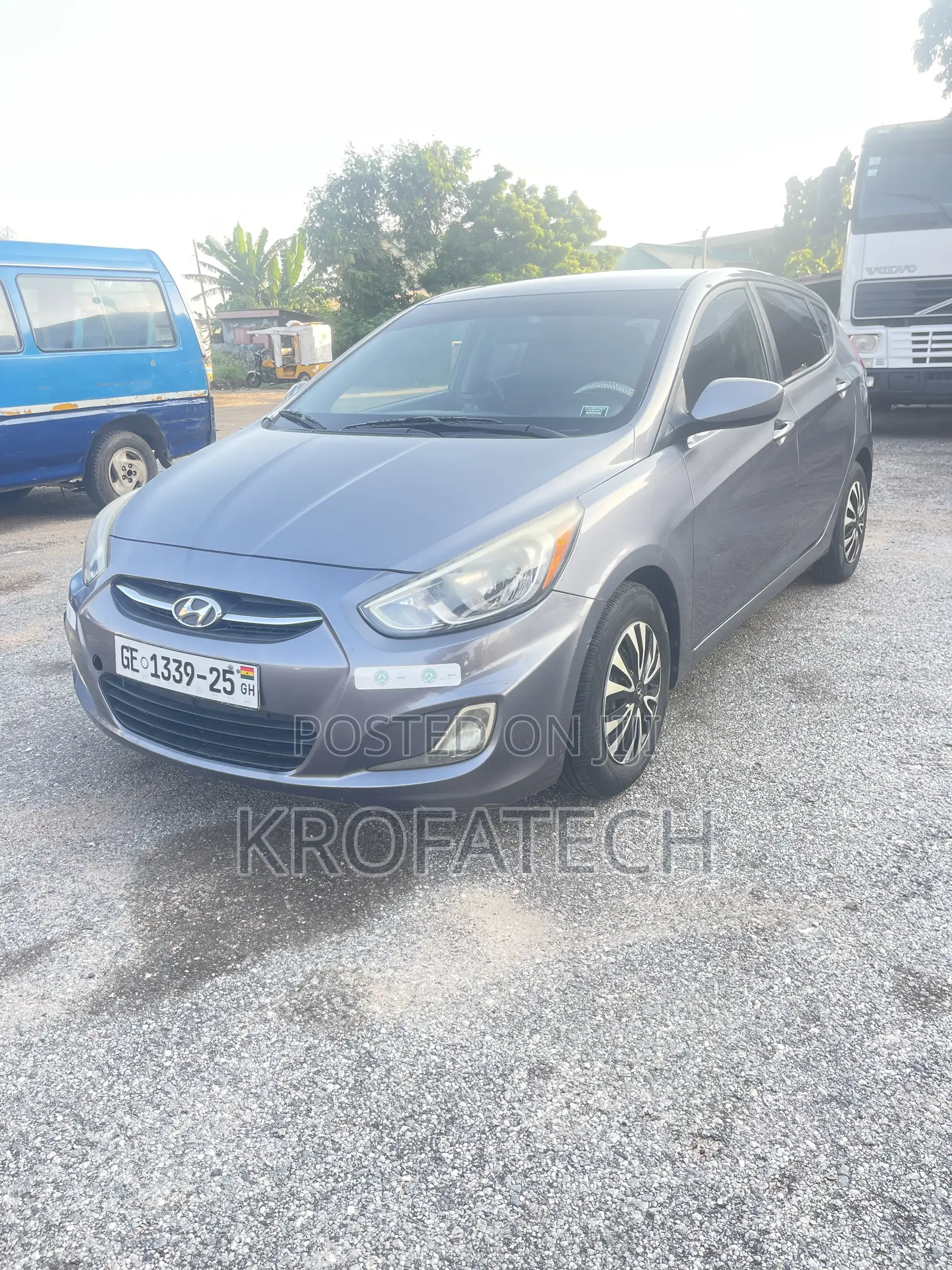 Hyundai Accent SE Hatchback 2016 Gray