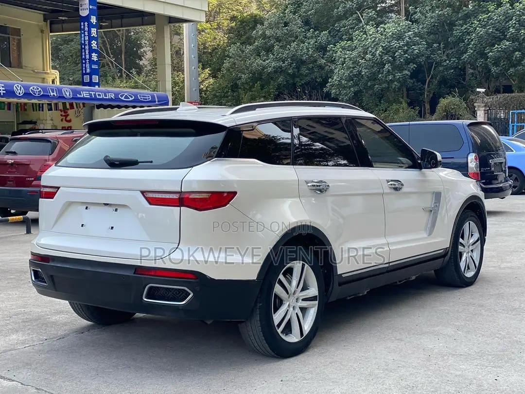 Land Rover Range Rover Evoque Autobiography 4x4 5-Door 2017 White