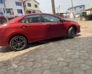 Toyota Corolla S 4dr Sedan (1.8L 4cyl CVT) 2016 Red