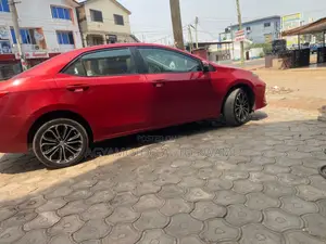 Toyota Corolla S 4dr Sedan (1.8L 4cyl CVT) 2016 Red