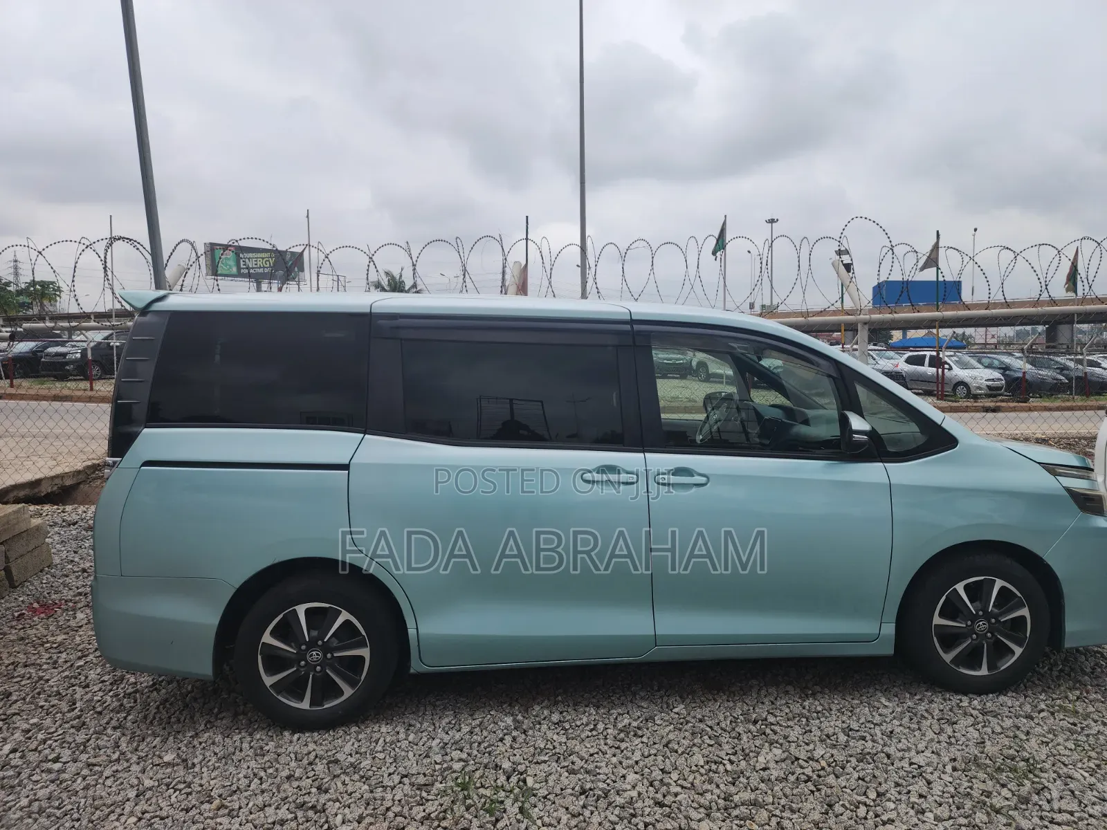 Toyota Voxy 2015 Green