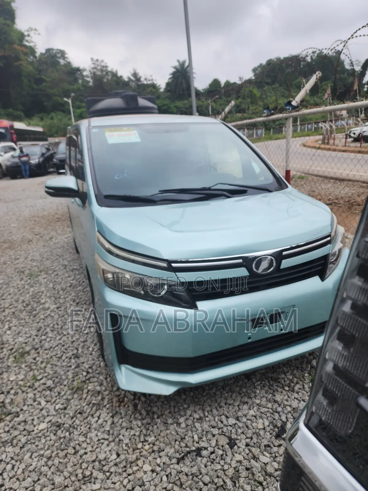Toyota Voxy 2015 Green