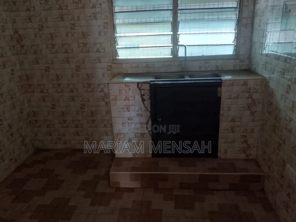 2bdrm Apartment in Madina Number 1 for rent