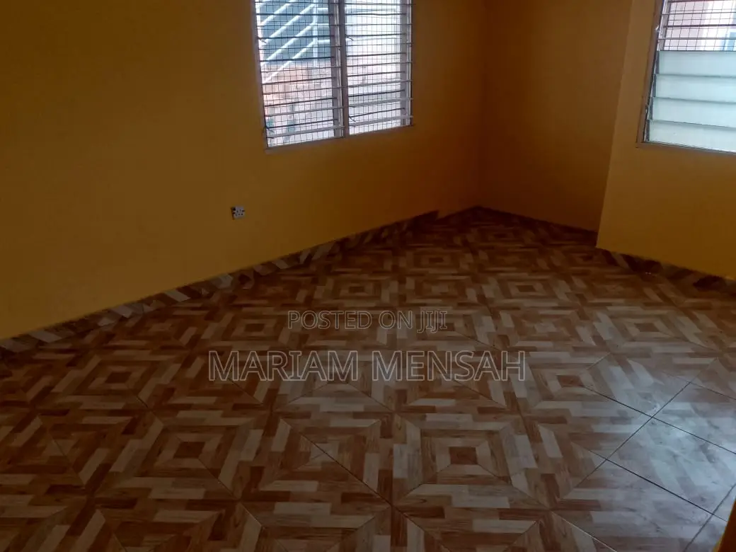 2bdrm Apartment in Madina Number 1 for rent