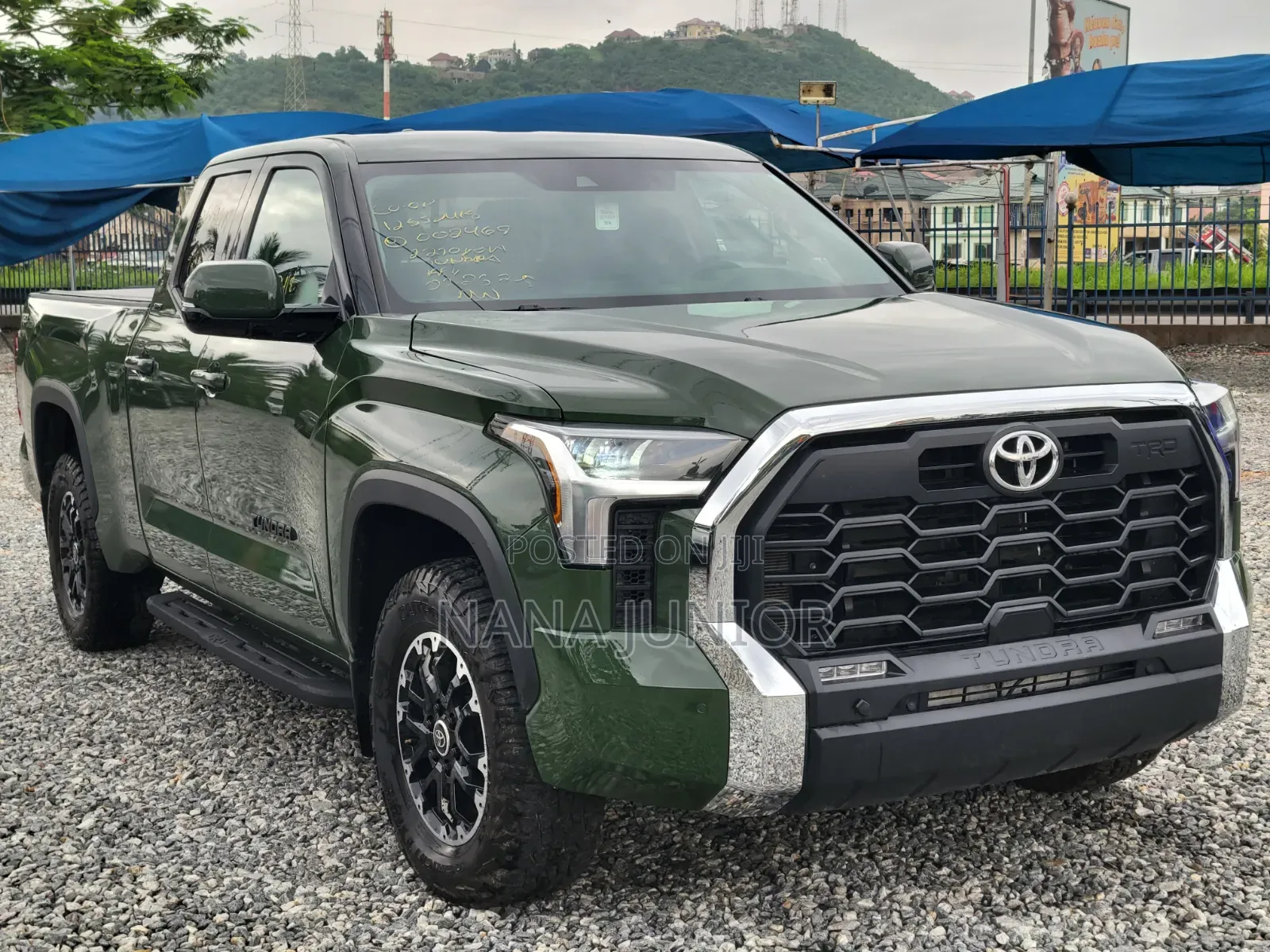 Toyota Tundra 2022 Green