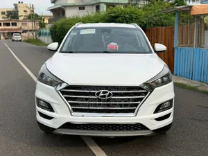 Hyundai Tucson 2019 White