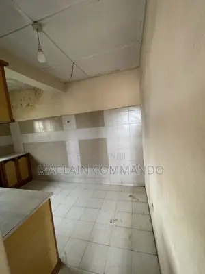 2bdrm Apartment in Tsuibleoo, Ledzokuku-Krowor for rent