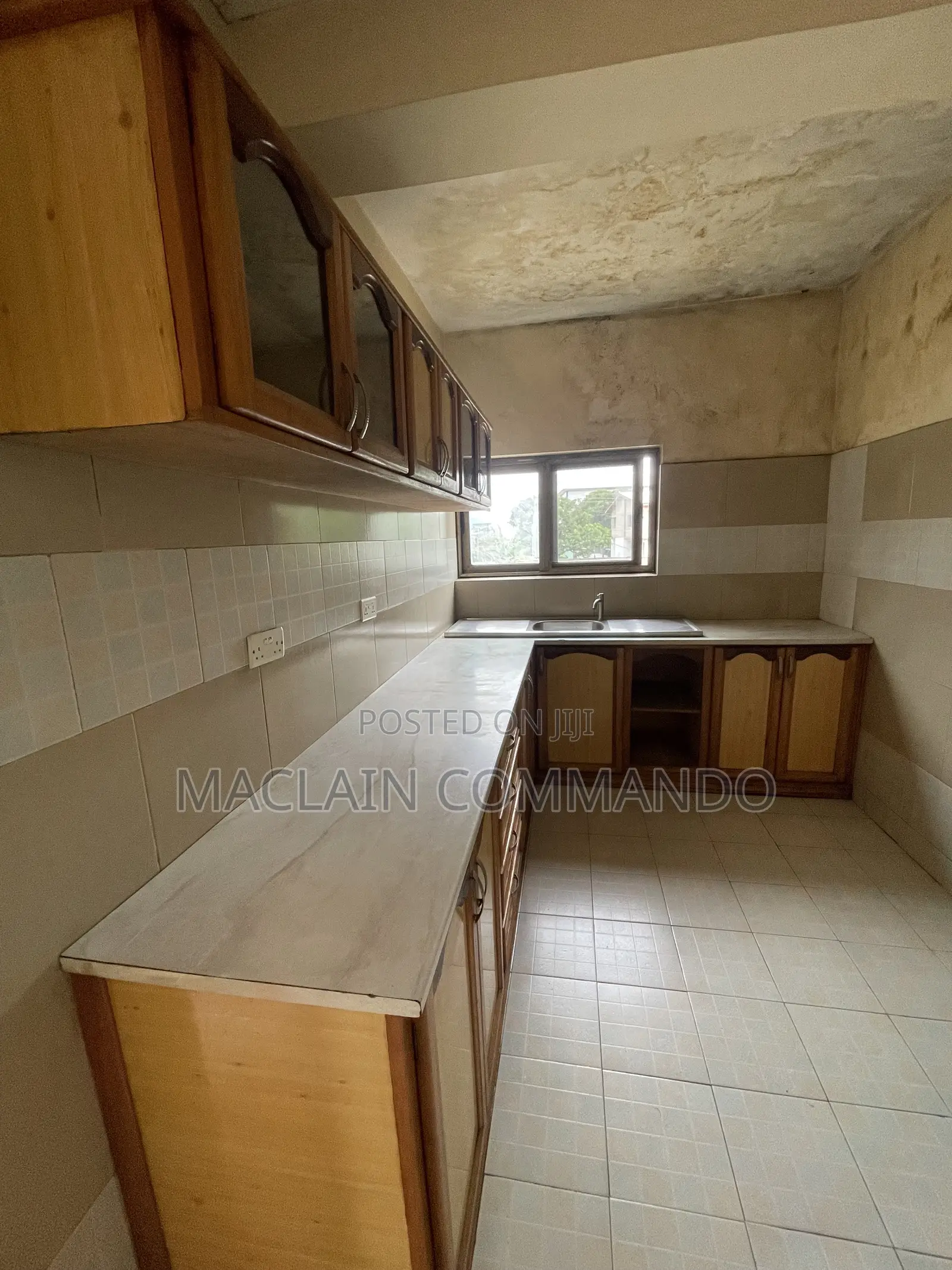 2bdrm Apartment in Tsuibleoo, Ledzokuku-Krowor for rent