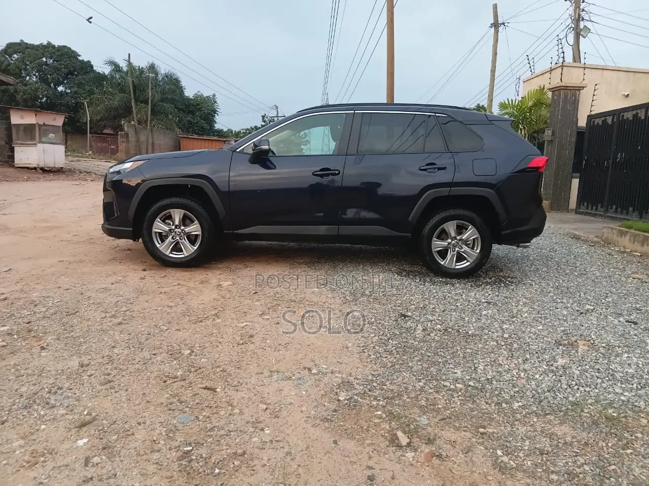 Toyota RAV4 XLE AWD 2024 Blue