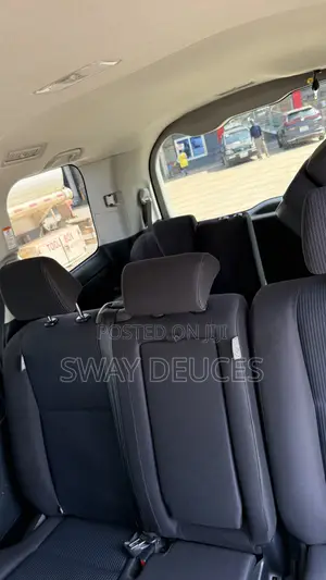 Toyota Voxy SV Premium 2014 Silver