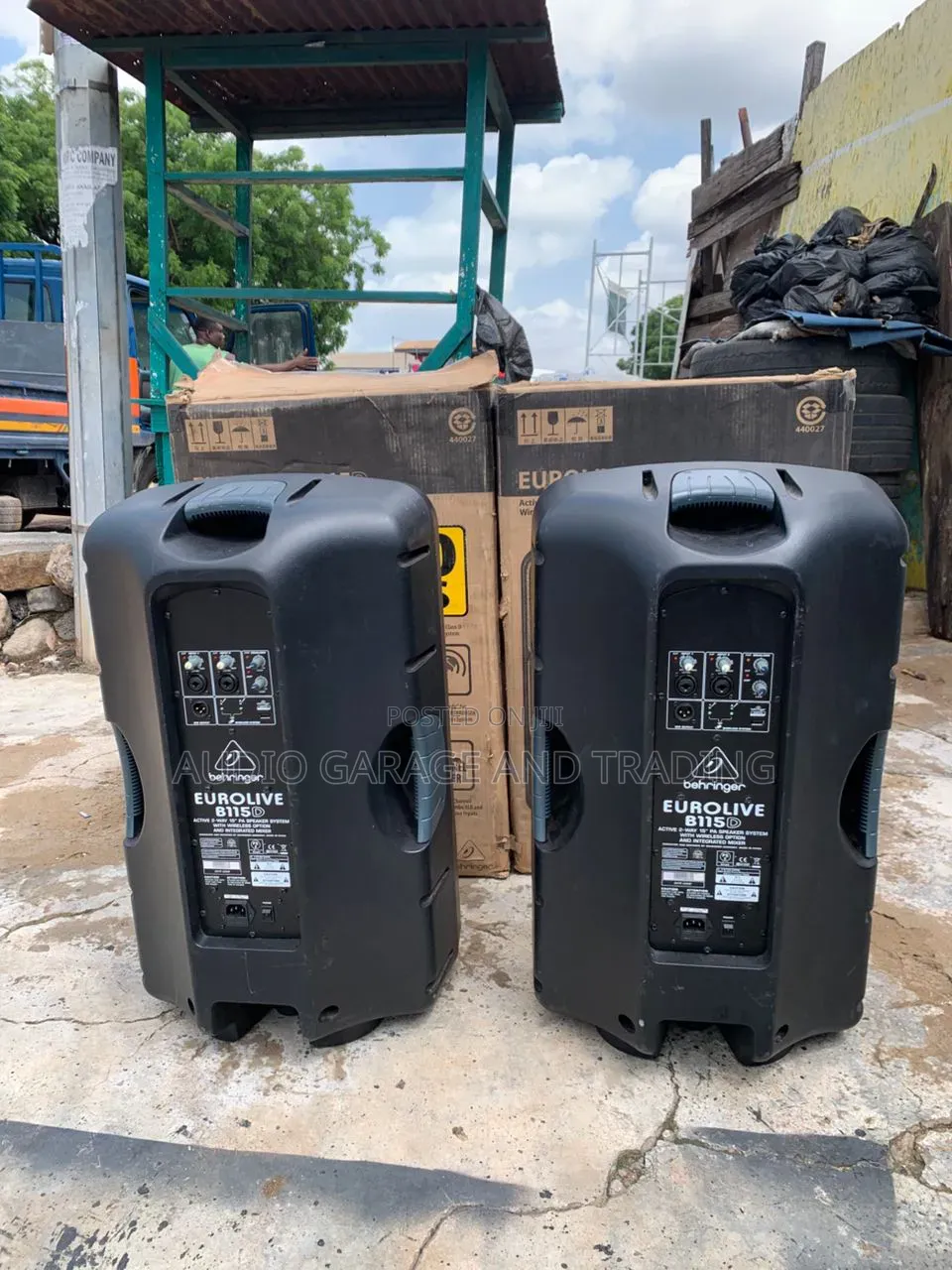 Behringer(Eurolive B115) Active Speaker