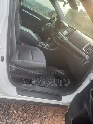 Toyota Highlander LE 4x2 (2.7L 4cyl 6A) 2017 White