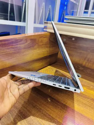 Laptop HP EliteBook 840 G8 8GB Intel Core i5 SSD 256GB