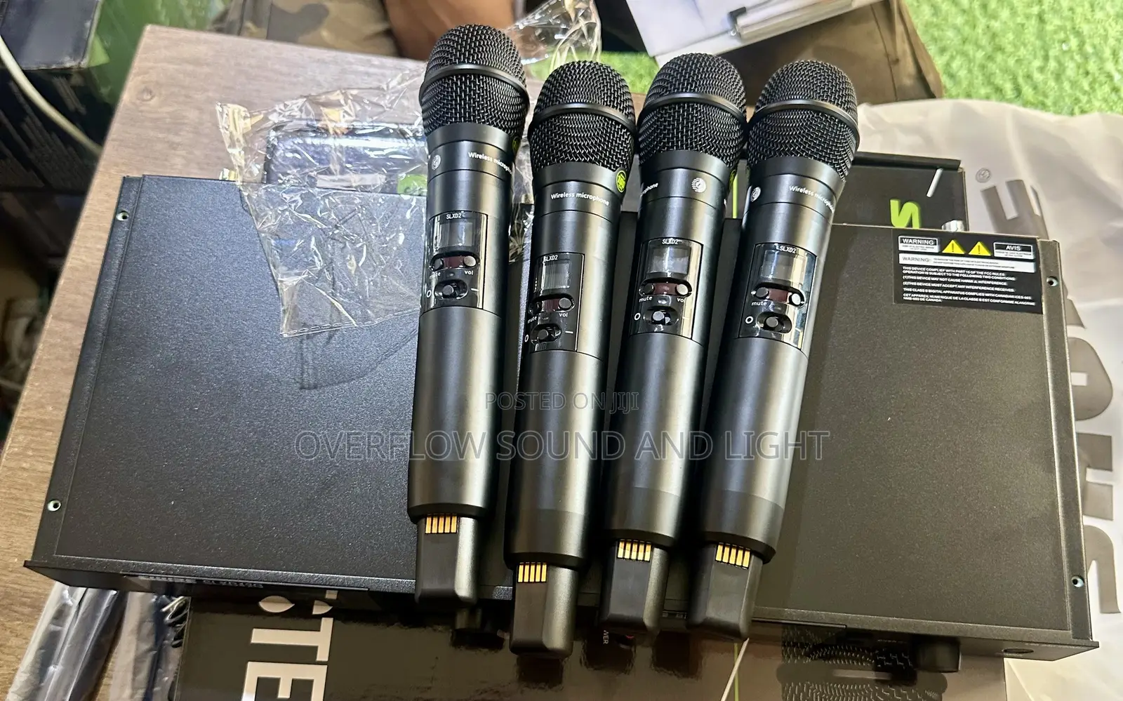 Shure SLX-D2 4 In1 Professional Microphone
