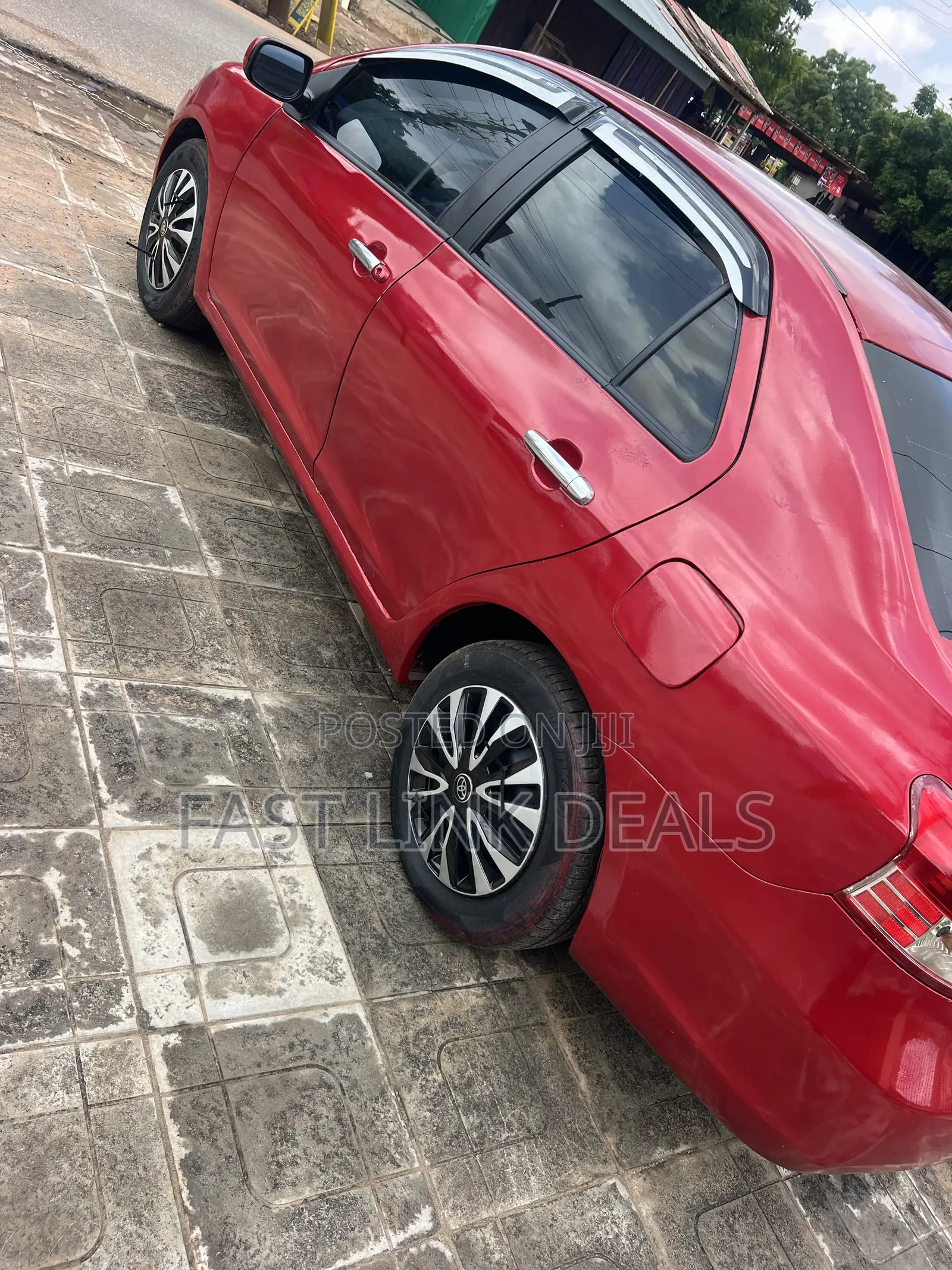 Toyota Yaris 1.5 Liftback Automatic 2009 Red