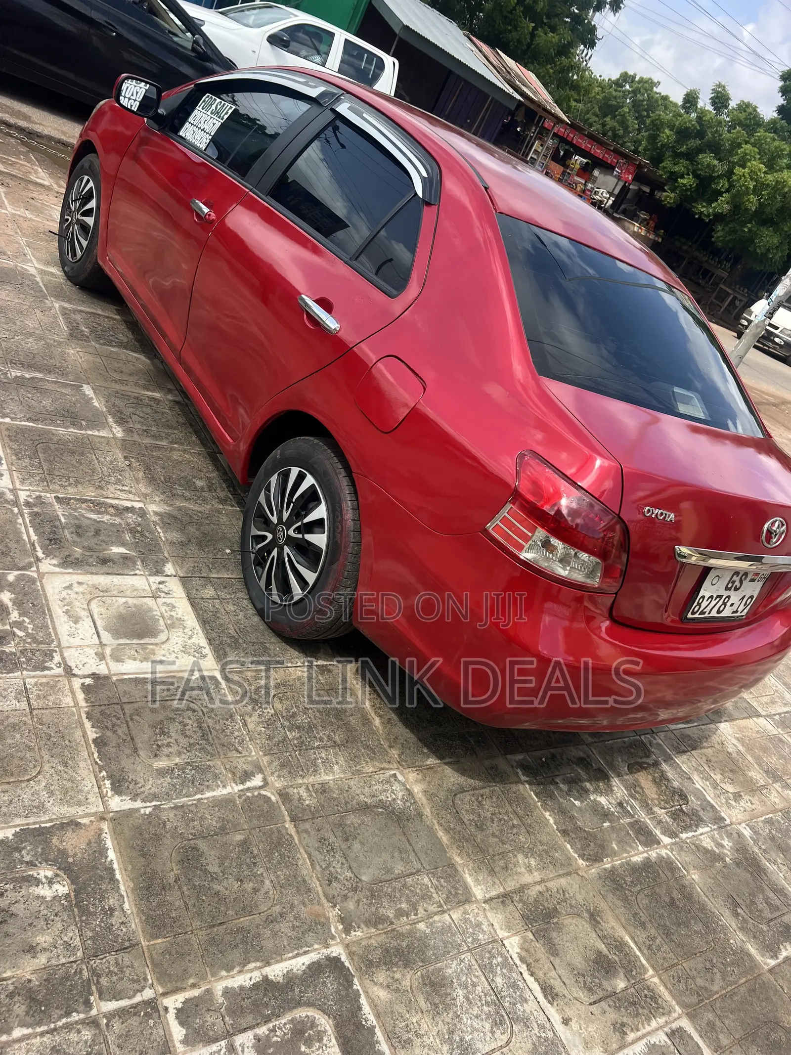 Toyota Yaris 1.5 Liftback Automatic 2009 Red