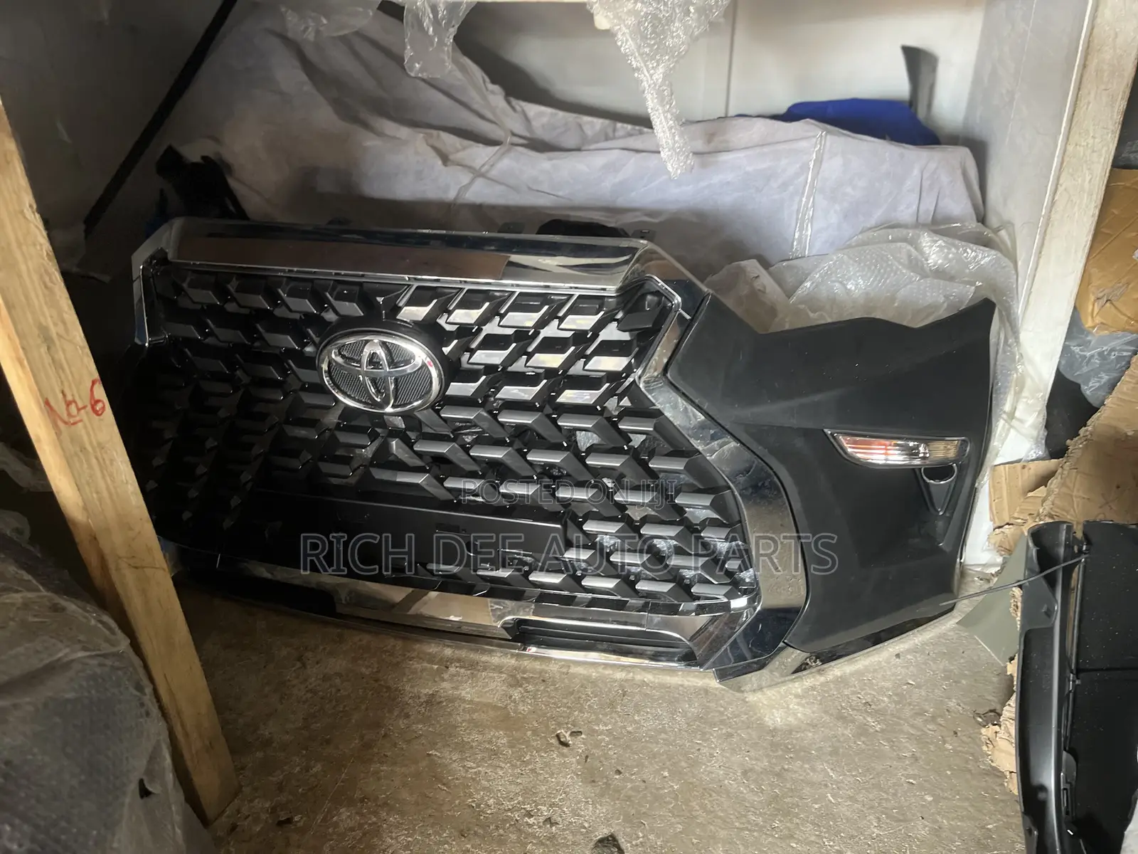 Toyota 4runner2020, 2021, 2022, 2023 Front Bumper Complete Lexus Style