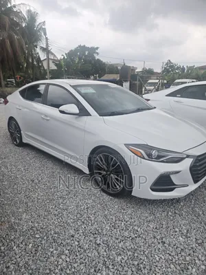 Hyundai Elantra 2018 White