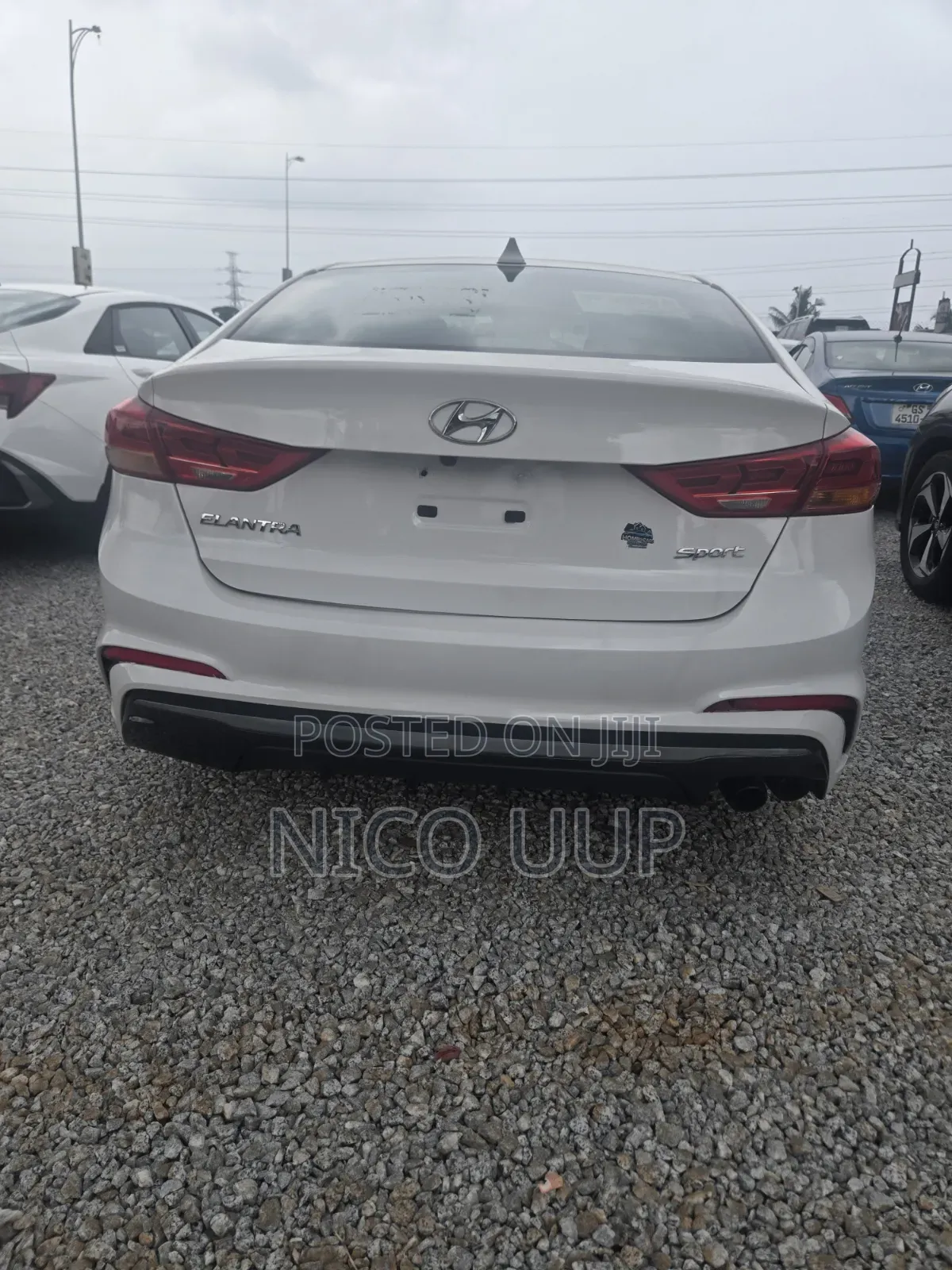 Hyundai Elantra 2018 White