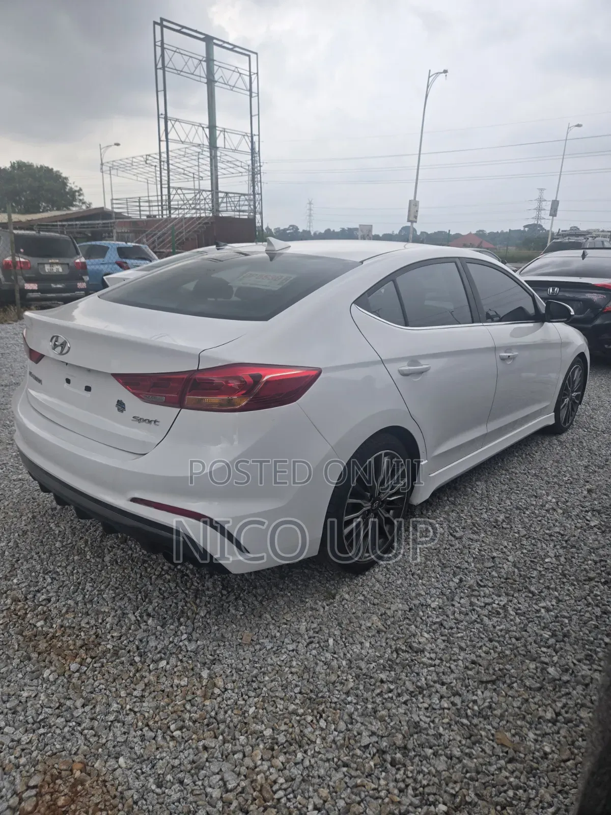 Hyundai Elantra 2018 White