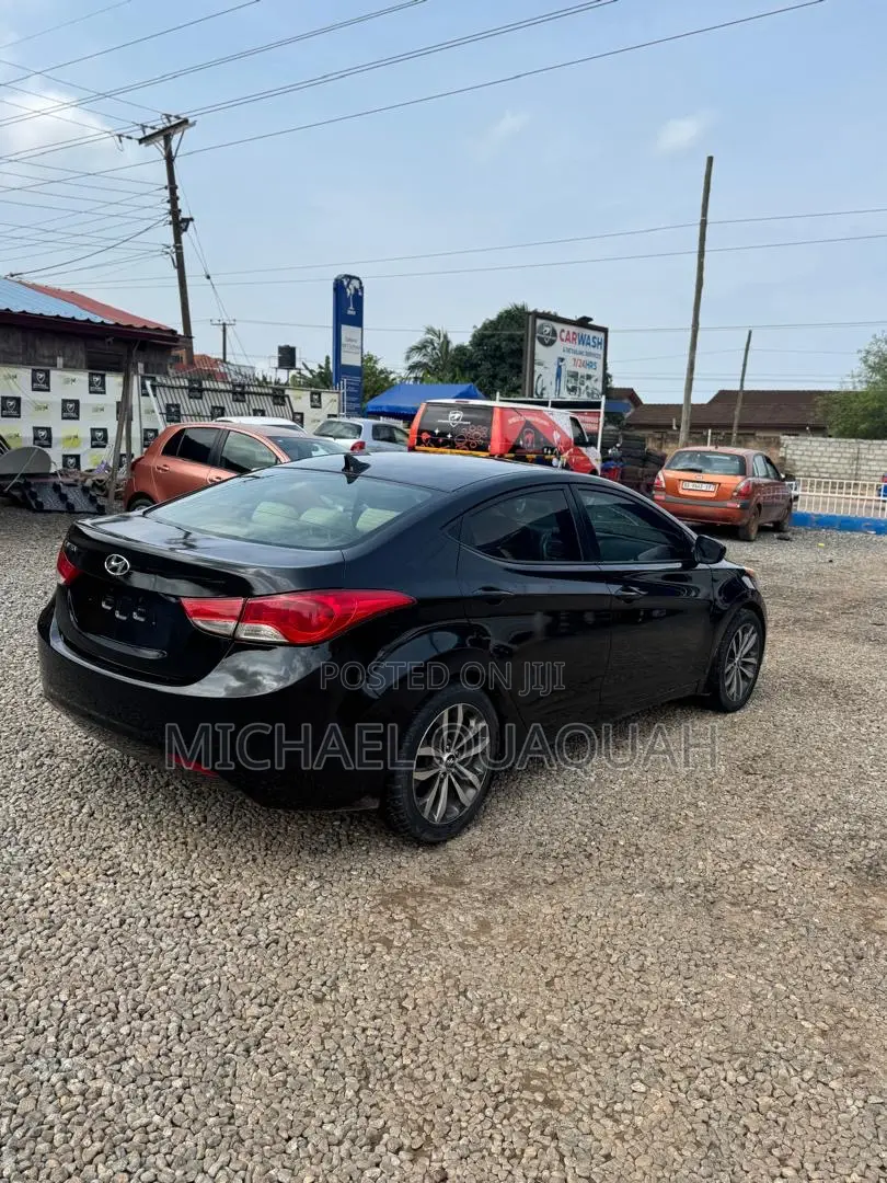 Hyundai Elantra 2012 Black