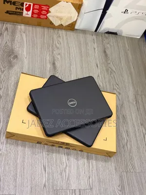 Laptop Dell Latitude 3301 4GB Intel Core i3 SSD 256GB