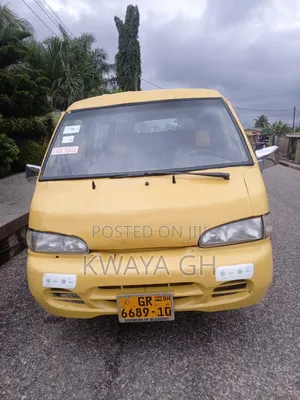 Hyundai H-100 1999 Yellow