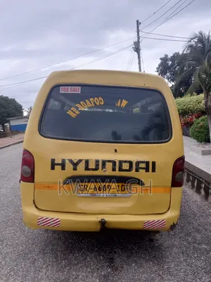 Hyundai H-100 1999 Yellow
